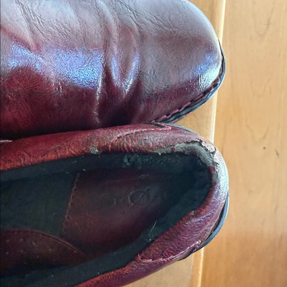 b.o.c. Deep Red Clogs - Picture 5 of 6
